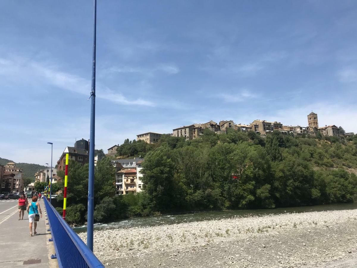 Apartamento Cinca Pirineo En Aínsa Exterior foto